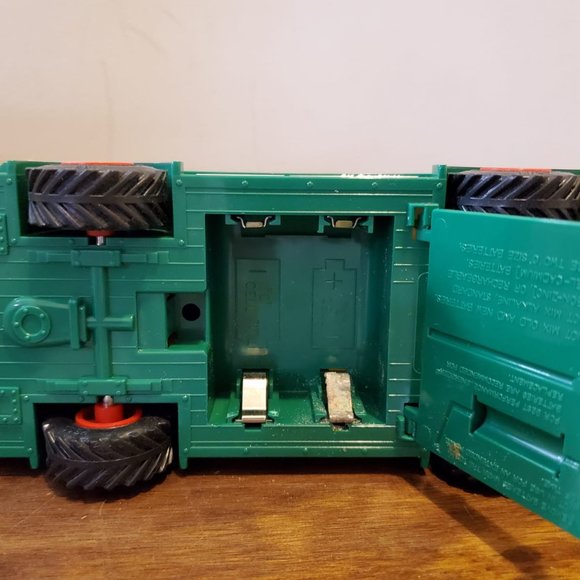 1996 Hess Emergency Truck - Picture 5 of 6